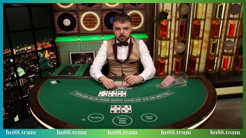 giai ma ve chien thuat bluff trong poker